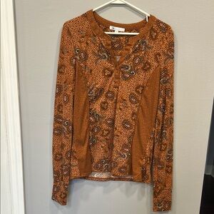 DR2 Red and Orange Fitted Graphic Long Sleeve Blouse
